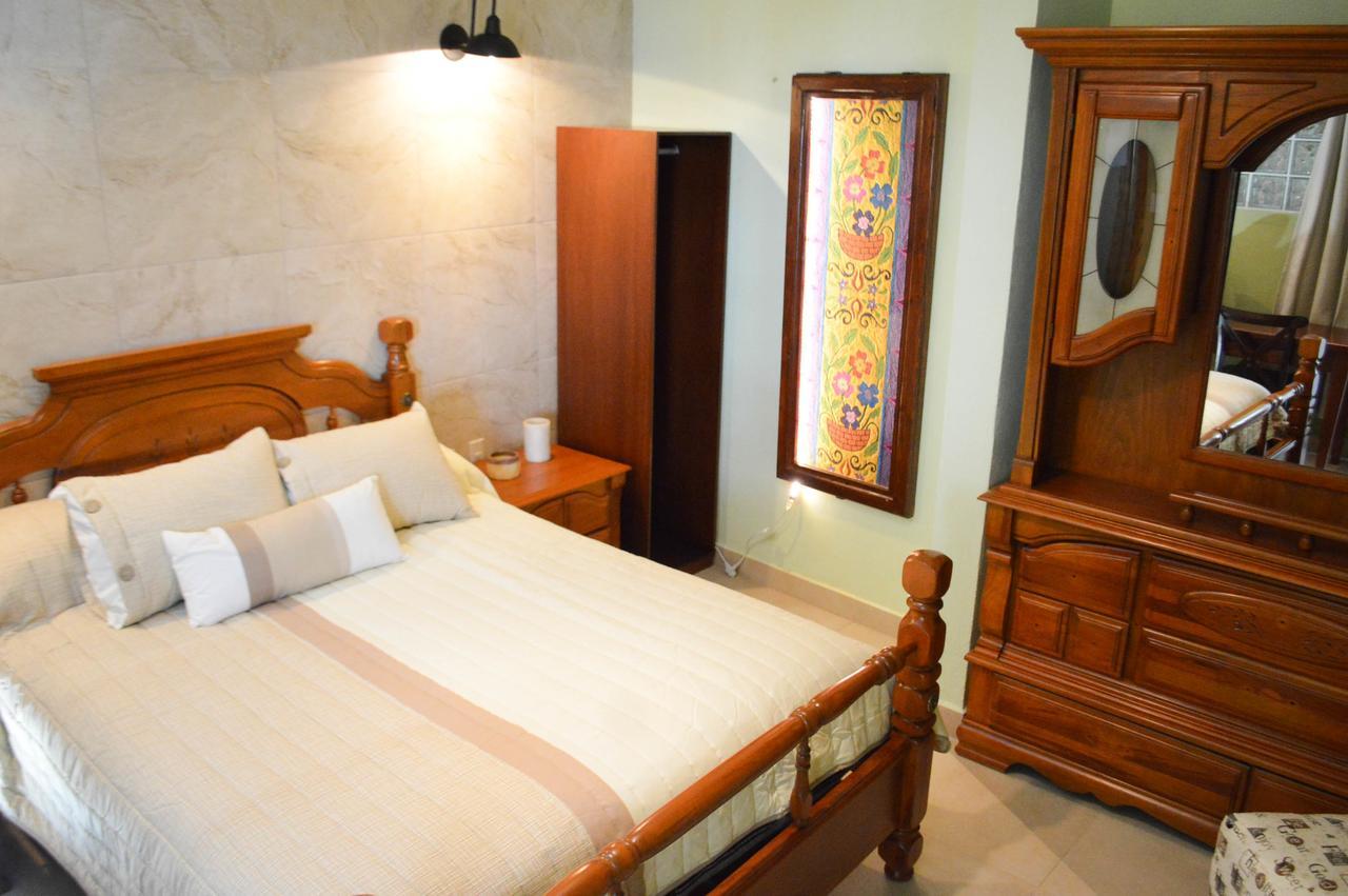 Hotel Las Candelas De Уамантла Экстерьер фото